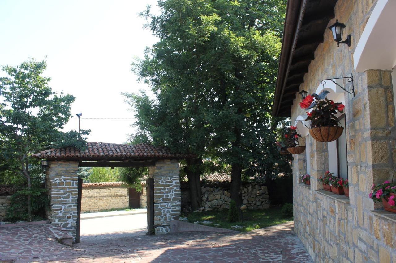 Hotel Izvora - Garden Retreat Arbanasi Luaran gambar
