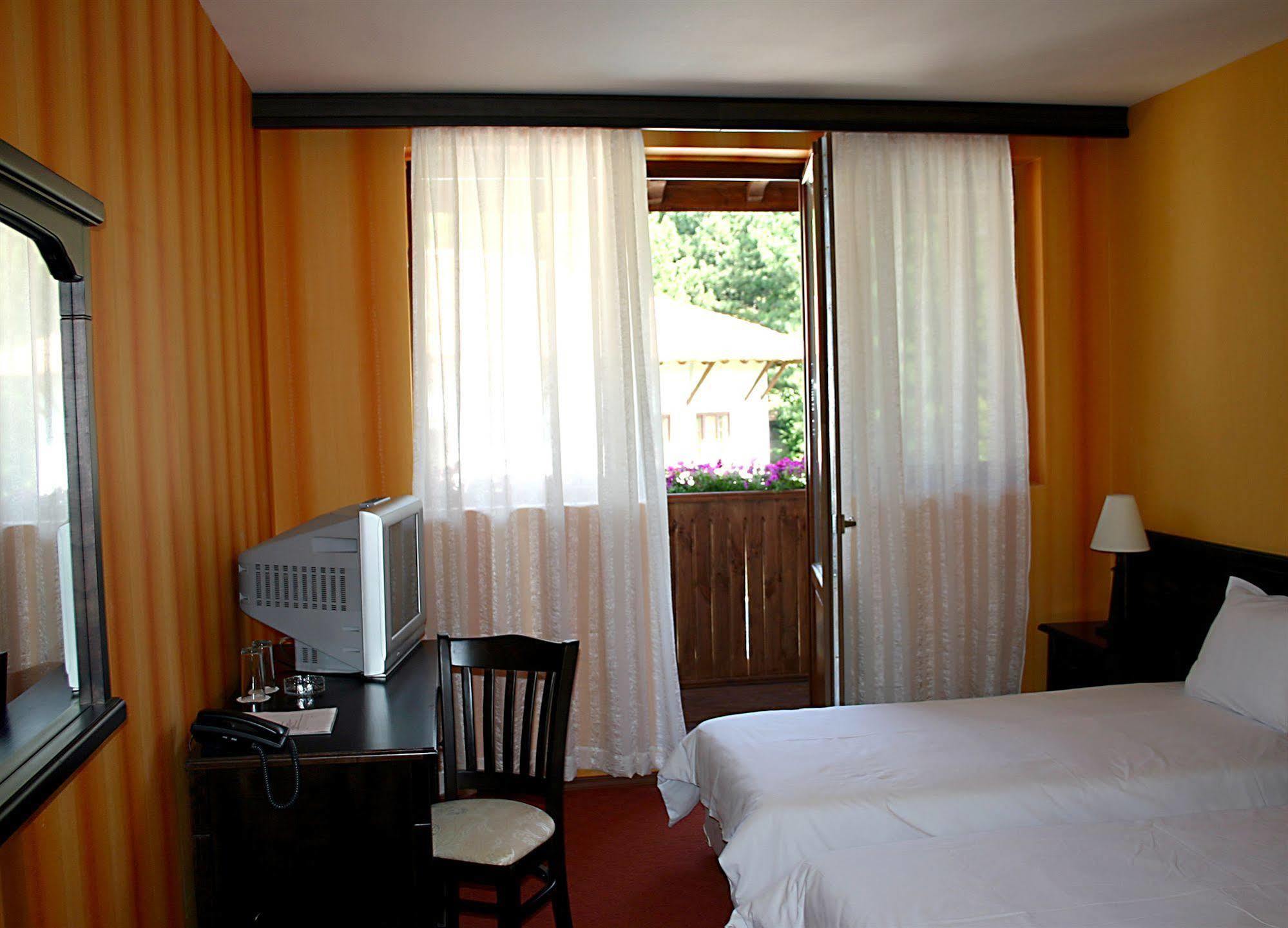 Hotel Izvora - Garden Retreat Arbanasi Luaran gambar